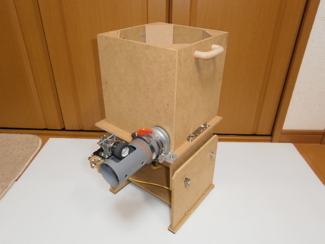 MDF材と塩ビパイプを使った自作卓球マシンの製作