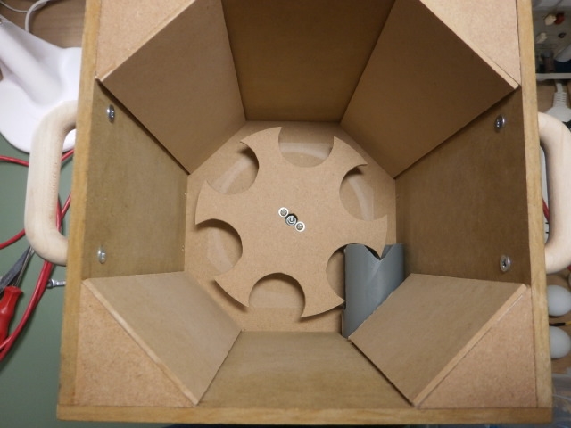 MDF材と塩ビパイプを使った自作卓球マシンの製作